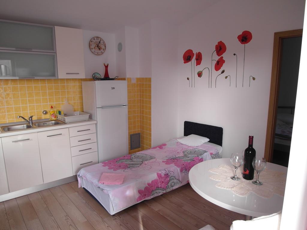 Apartment Antonio シベニク エクステリア 写真